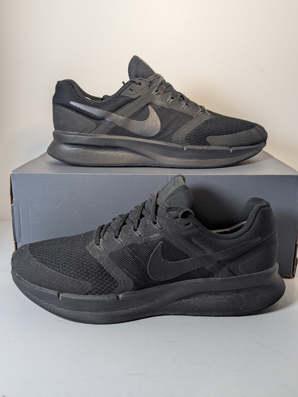 Nike Run Swift 3 Triple Black Men's Size 10 Running Shoes